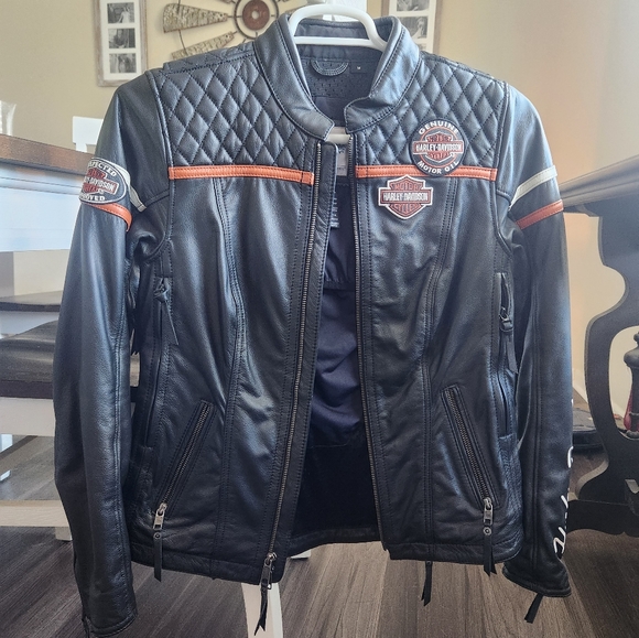 Harley Davidson women's leather jacket - Picture 1 of 6